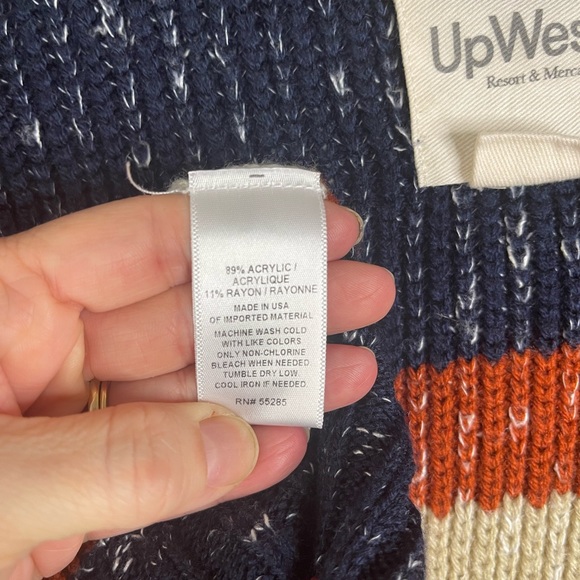 Upwest knitted multi color striped open front sweater cardigan. - Picture 9 of 9